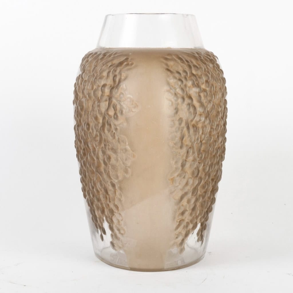 Vase « Poivre » verre blanc patiné sépia de René LALIQUE | Biron Vase "Poivre" verre blanc patiné sépia de René LALIQUE