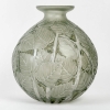 Vase « Milan » verre blanc patiné vert de René LALIQUE | Biron ||||||