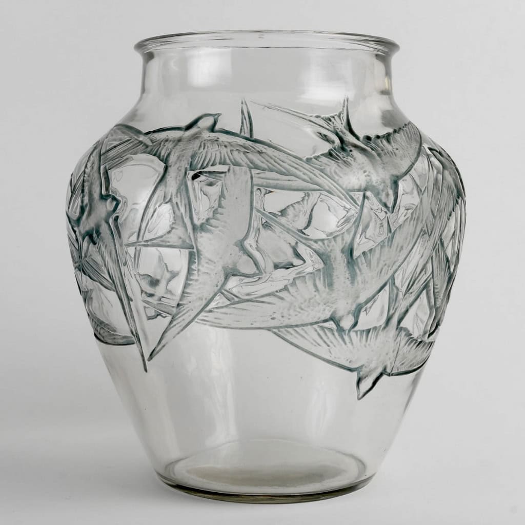 Vase « Hirondelles » verre blanc patiné bleu de René LALIQUE | Biron ||||||