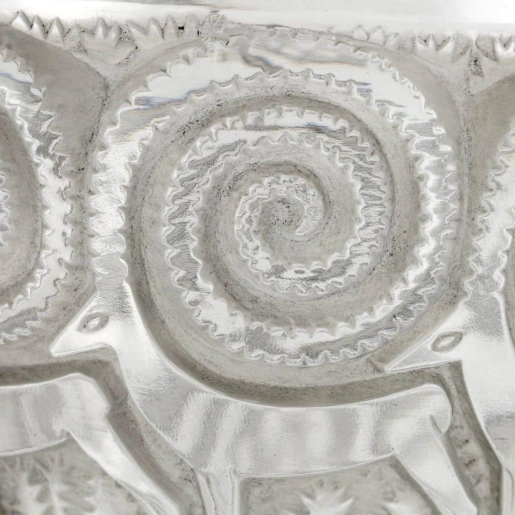 Vase « Rennes » verre blanc patiné gris de René LALIQUE | Biron Vase "Rennes" verre blanc patiné gris de René LALIQUE