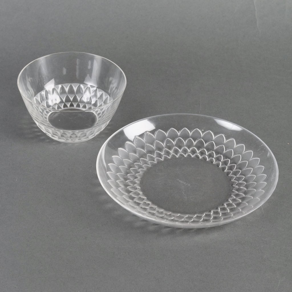 Service « Saint-Cyr » verre blanc de René LALIQUE – 12 pièces | Biron Service "Saint-Cyr" verre blanc de René LALIQUE - 12 pièces