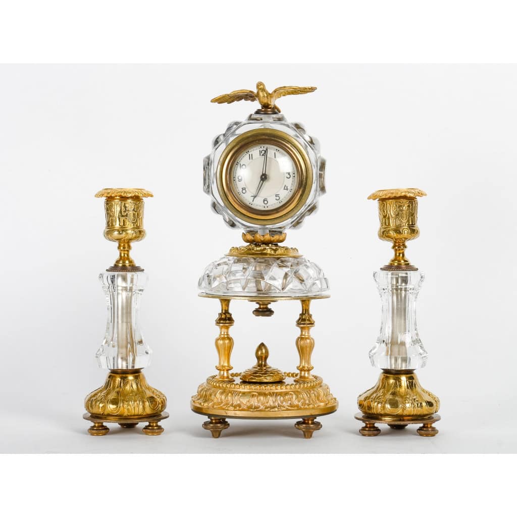 Une belle garniture de cheminée en bronze doré et cristal Baccarat | Biron |||||||||