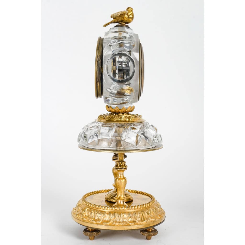 Une belle garniture de cheminée en bronze doré et cristal Baccarat | Biron Une belle garniture de cheminée en bronze doré et cristal Baccarat