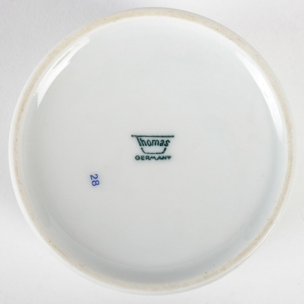 Petit pot en porcelaine, 1970 | Biron Petit pot en porcelaine, 1970