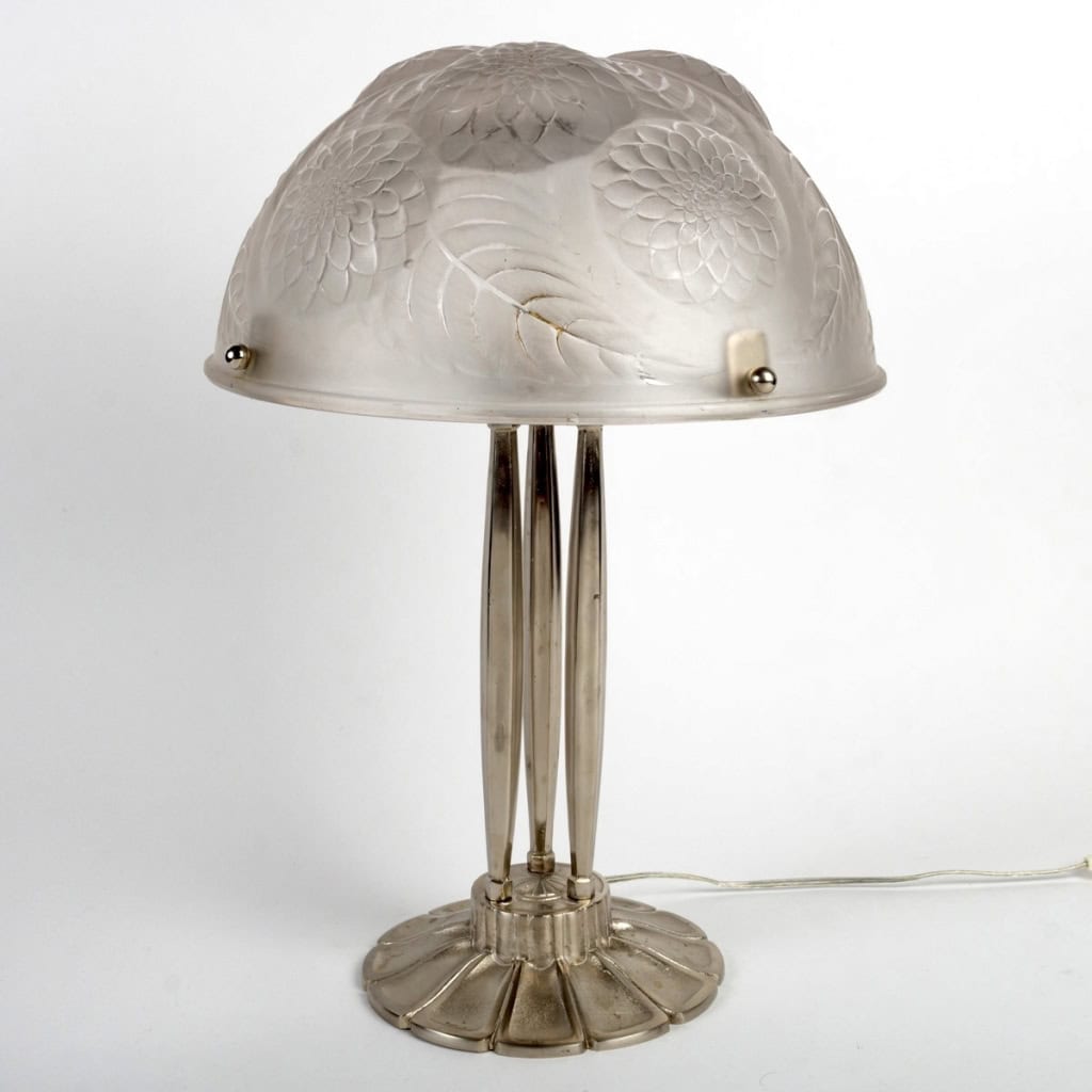 Paire de Lampes « Dahlias » verre blanc de René LALIQUE | Biron Paire de Lampes "Dahlias" verre blanc de René LALIQUE