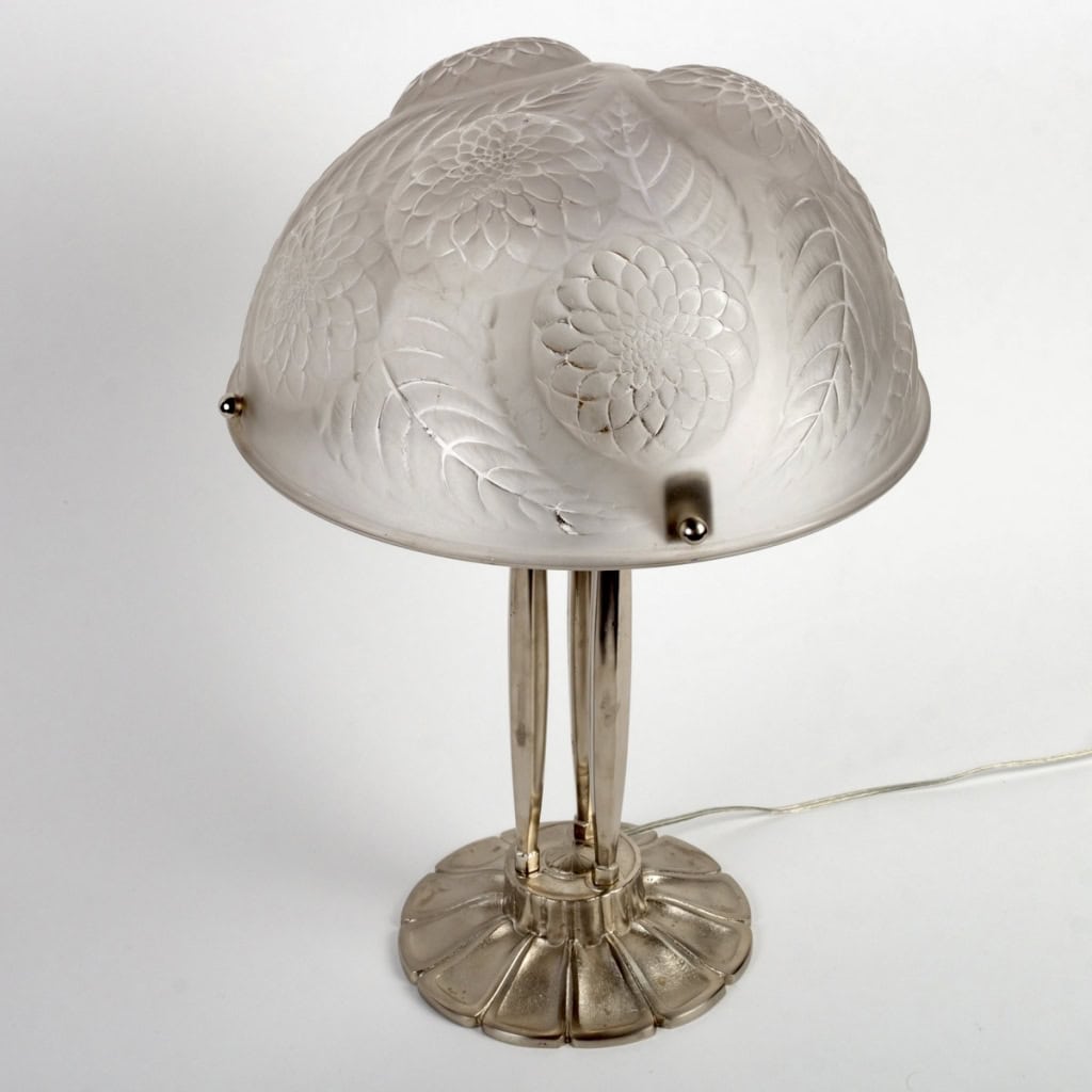 Paire de Lampes « Dahlias » verre blanc de René LALIQUE | Biron Paire de Lampes "Dahlias" verre blanc de René LALIQUE
