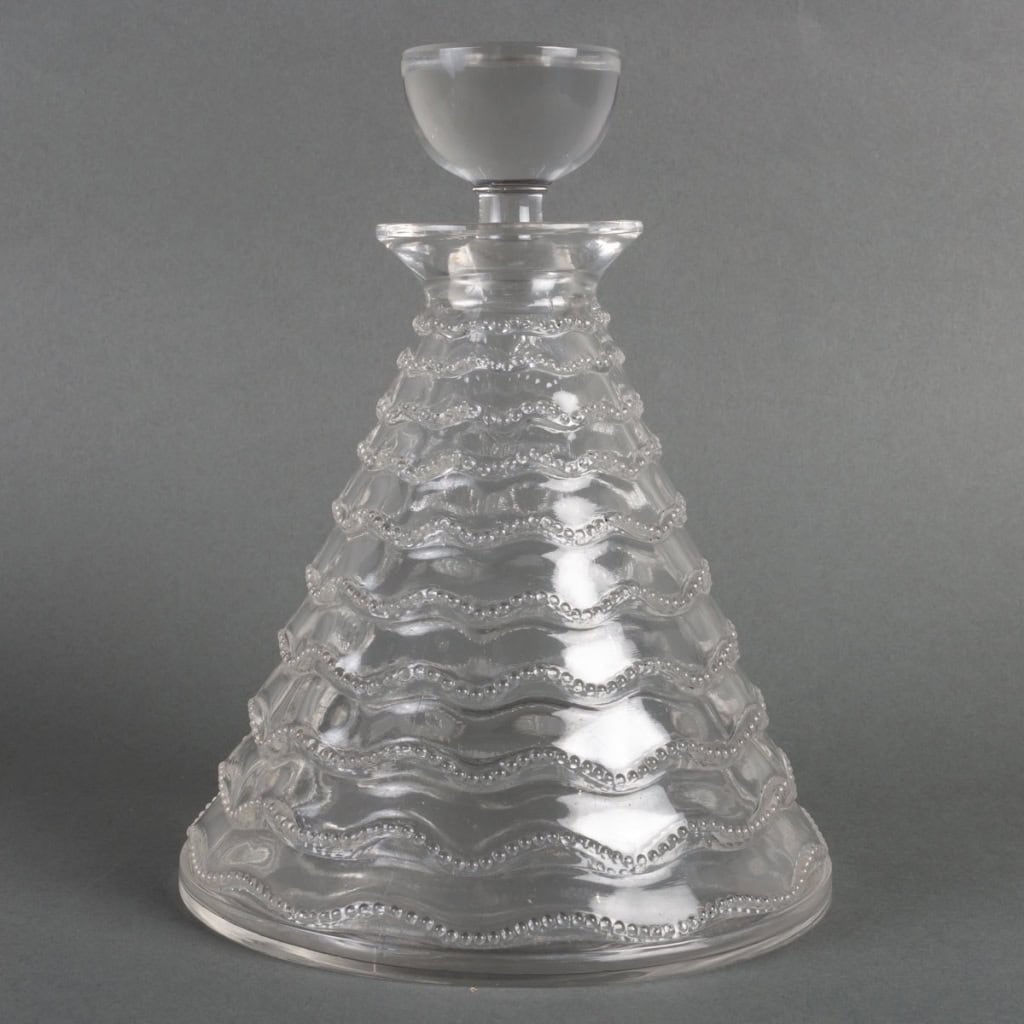 Service « Chambertin’ verre blanc de René LALIQUE – 19 pièces | Biron Service "Chambertin' verre blanc de René LALIQUE - 19 pièces