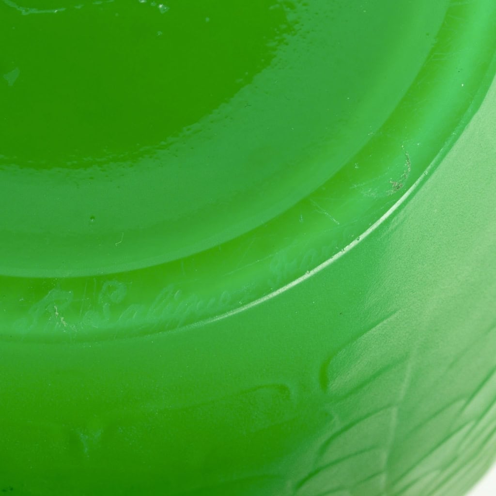 Vase « Alicante » en verre vert jade multi-couches de René LALIQUE | Biron Vase "Alicante" en verre vert jade multi-couches de René LALIQUE