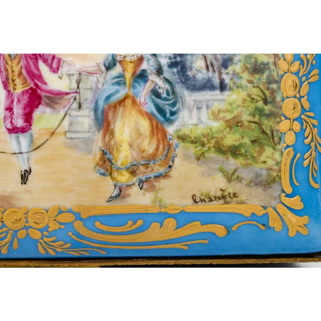 Un coffret à bijoux en porcelaine fin XIXème siècle | Biron Un coffret à bijoux en porcelaine fin XIXème siècle
