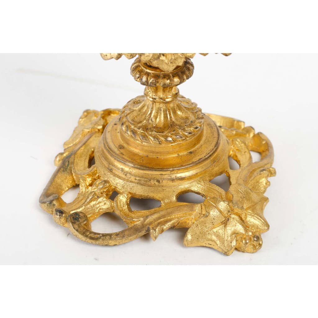 Une paire de vases en porcelaine chinoise fin XIXème siècle | Biron Une paire de vases en porcelaine chinoise fin XIXème siècle