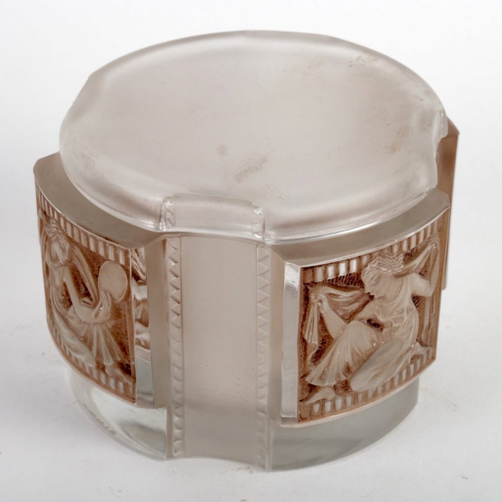 Boîte « Hélène » verre blanc patiné sépia de René LALIQUE | Biron Boîte "Hélène" verre blanc patiné sépia de René LALIQUE