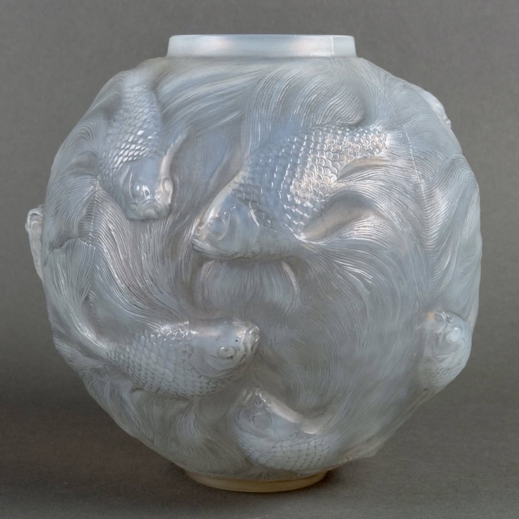 Vase « Formose » verre opalescent double couche patiné gris de René LALIQUE | Biron ||||||
