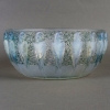 Coupe « Perruches » verre opalescent patiné vert de René LALIQUE | Biron Coupe "Perruches" verre opalescent patiné vert de René LALIQUE