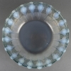 Coupe « Perruches » verre opalescent patiné vert de René LALIQUE | Biron Coupe "Perruches" verre opalescent patiné vert de René LALIQUE