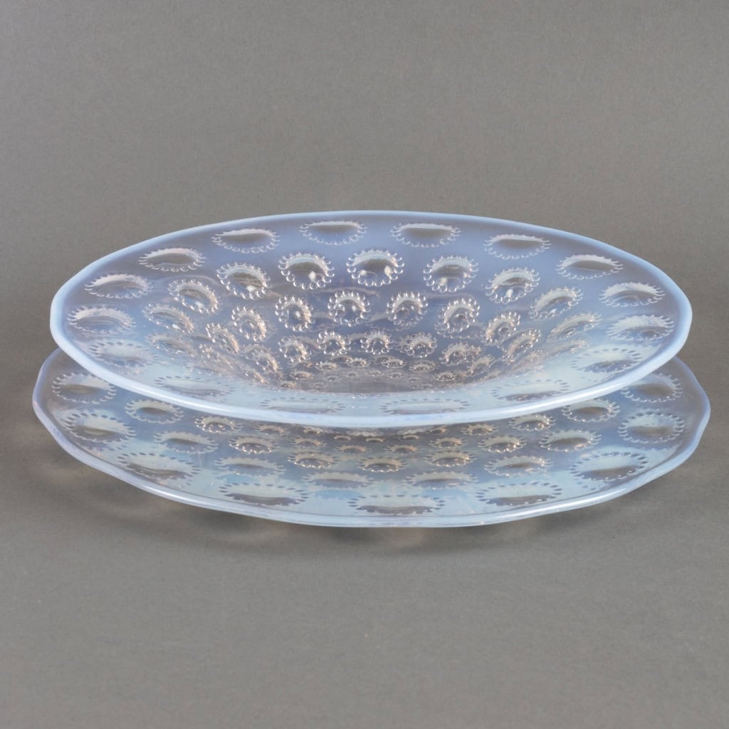 Assiette & Coupe « Asters » verre opalescent de René LALIQUE | Biron Assiette & Coupe "Asters" verre opalescent de René LALIQUE