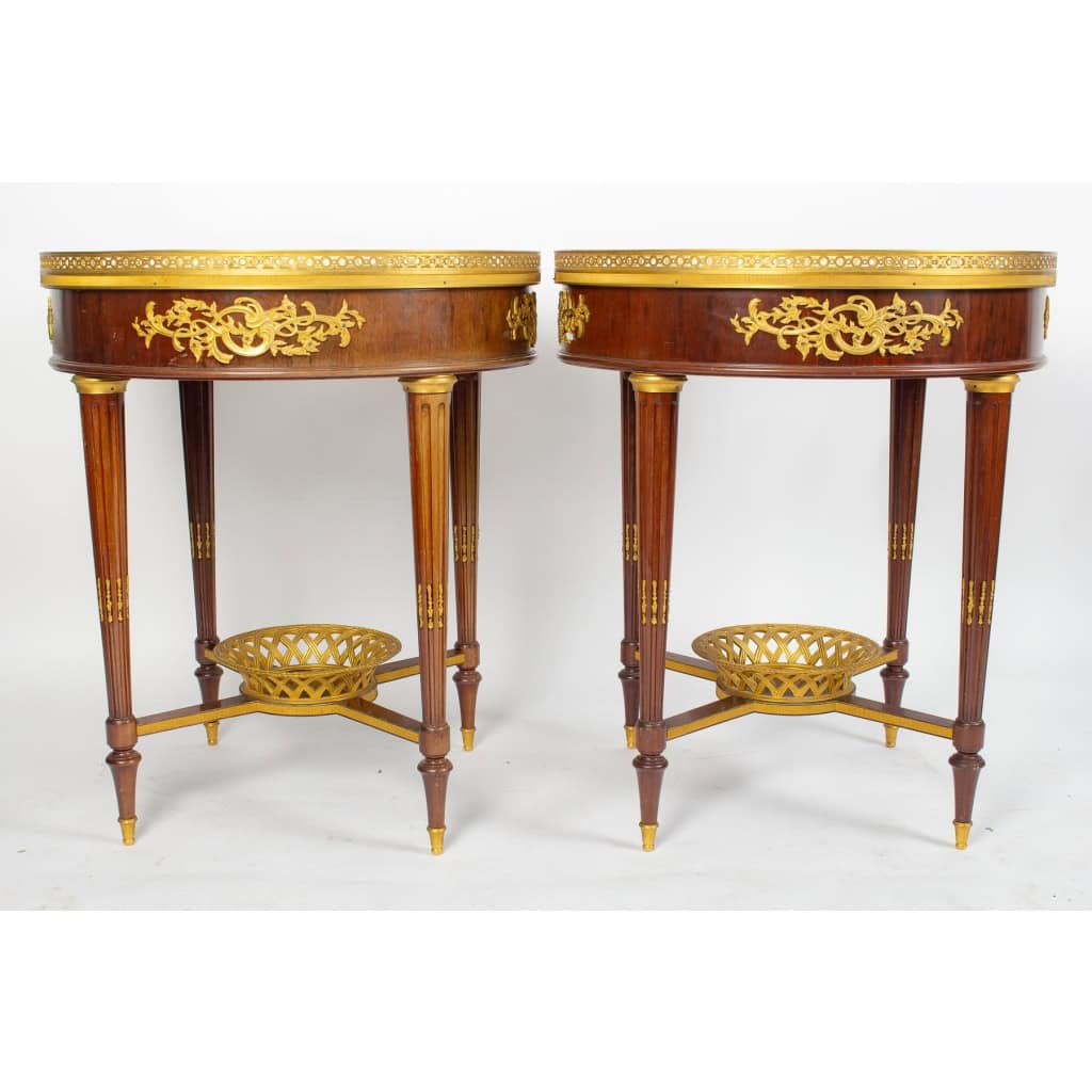 Paire de tables bouillottes de style Louis XVI. | Biron Paire de tables bouillottes de style Louis XVI.