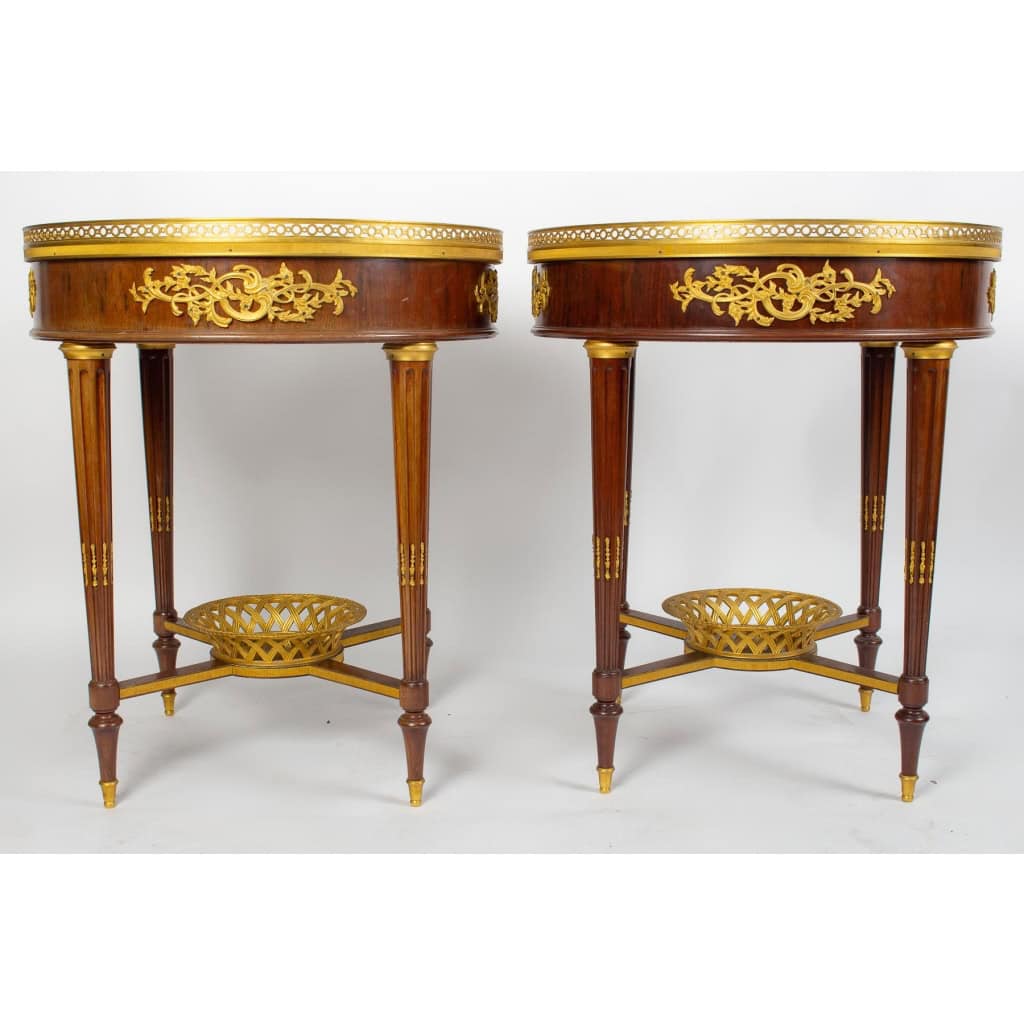 Paire de tables bouillottes de style Louis XVI. | Biron Paire de tables bouillottes de style Louis XVI.