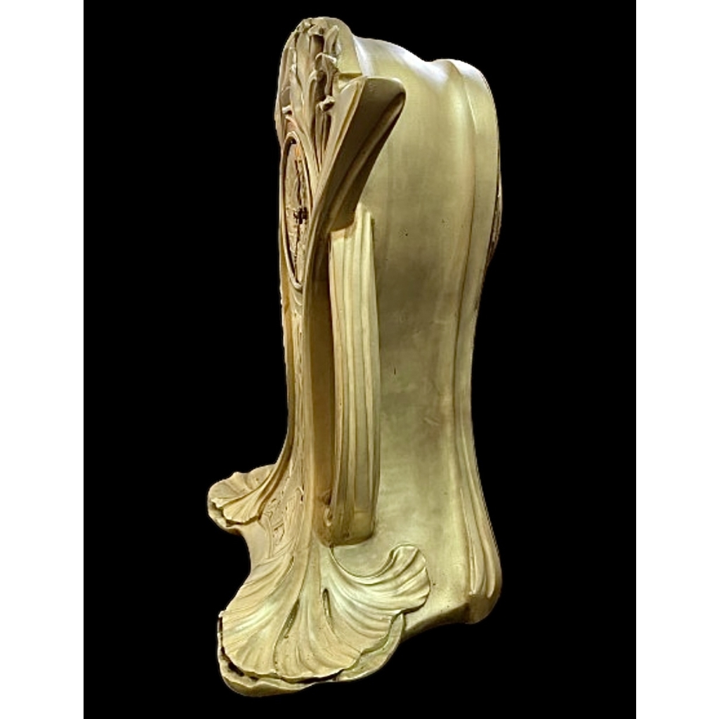 importante pendule art nouveau en bronze doré | Biron importante pendule art nouveau en bronze doré