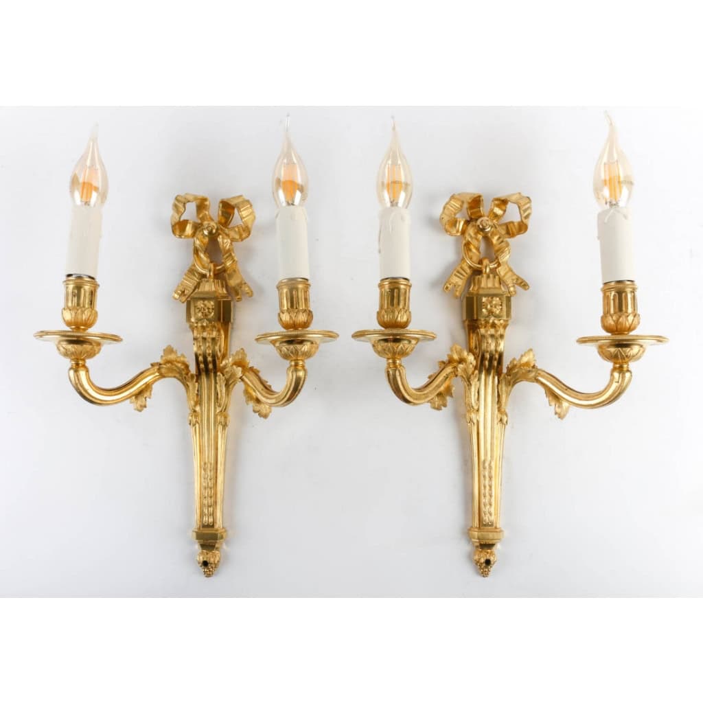 Paire d’appliques d’époque Louis XVI (1774 – 1793). | Biron ||||