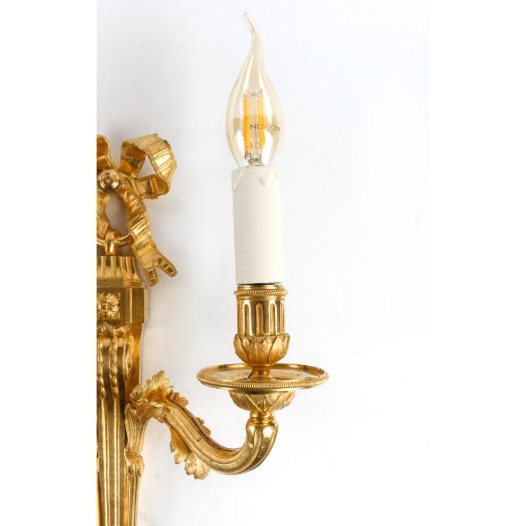 Paire d’appliques d’époque Louis XVI (1774 – 1793). | Biron Paire d'appliques d'époque Louis XVI (1774 - 1793).