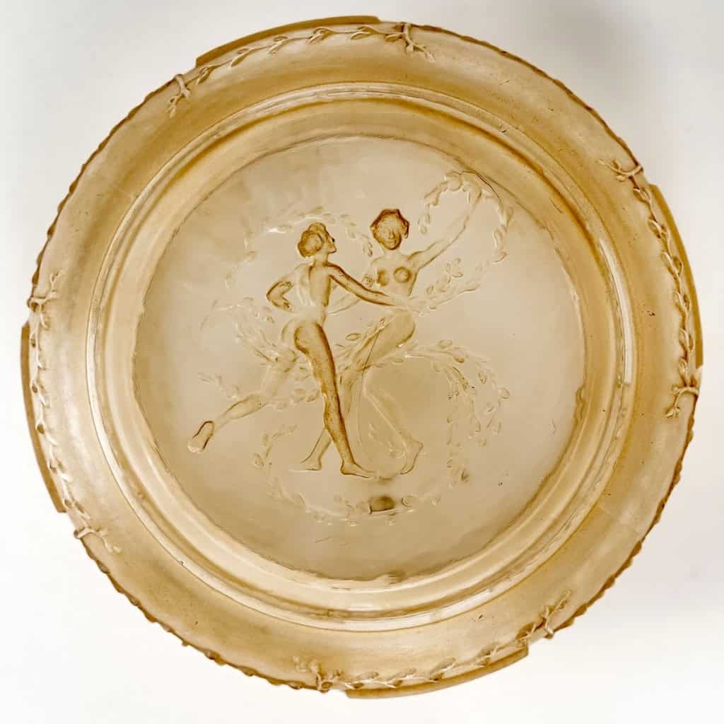 Boîte « Fontenay » verre blanc patiné sépia de René LALIQUE | Biron Boîte "Fontenay" verre blanc patiné sépia de René LALIQUE