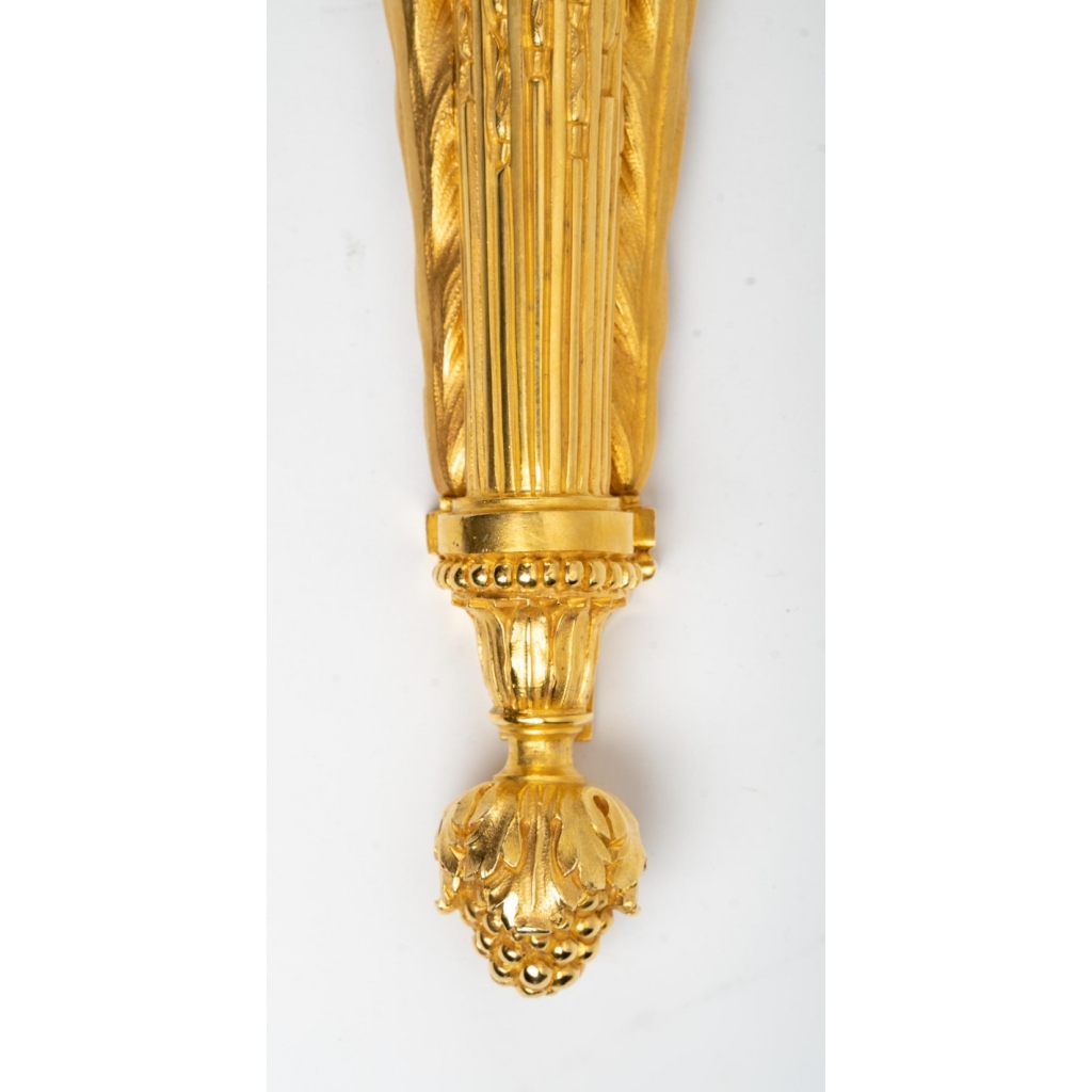 Paire d’appliques de style Louis XVI. | Biron Paire d'appliques de style Louis XVI.