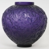 Vase « Gui » verre violet foncé patiné bleu de René LALIQUE | Biron |||||||