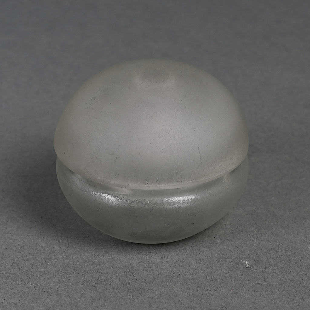Flacon « Trésor de la Mer » verre opalescent de René LALIQUE pour SAKS | Biron Flacon "Trésor de la Mer" verre opalescent de René LALIQUE pour SAKS