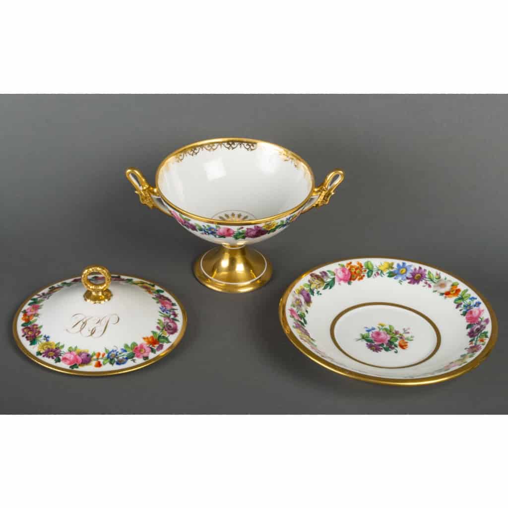Drageoire en porcelaine de Paris, XIXème siècle | Biron Drageoire en porcelaine de Paris, XIXème siècle