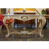 Table de milieu en bois doré d’ époque NIII. | Biron Table de milieu en bois doré d’ époque NIII.