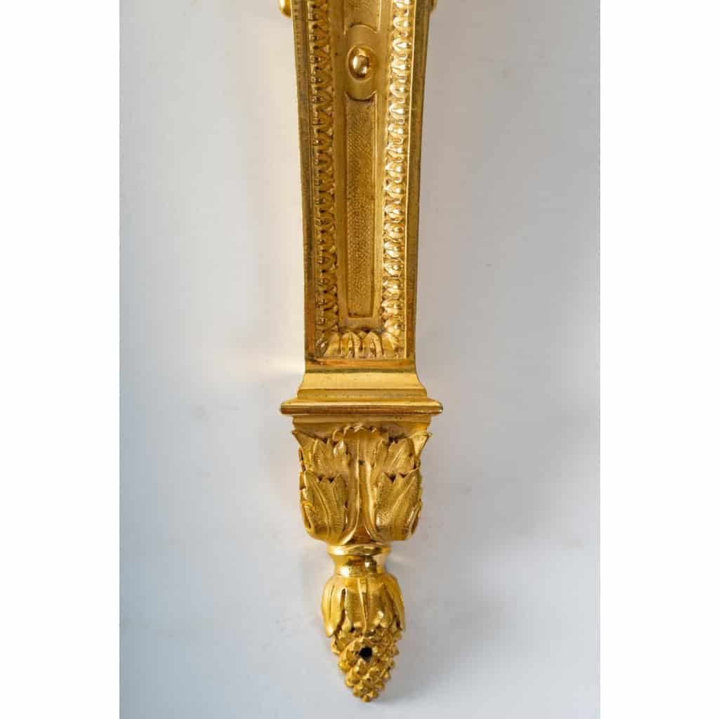 Paire d’appliques d’époque Louis XVI (1774 – 1793). | Biron Paire d'appliques d'époque Louis XVI (1774 - 1793).