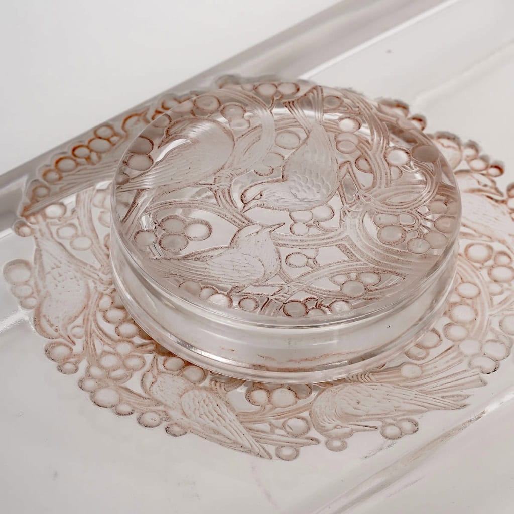 Encrier « Colbert » verre blanc patiné sépia de René LALIQUE – N°2/50 | Biron Encrier "Colbert" verre blanc patiné sépia de René LALIQUE - N°2/50