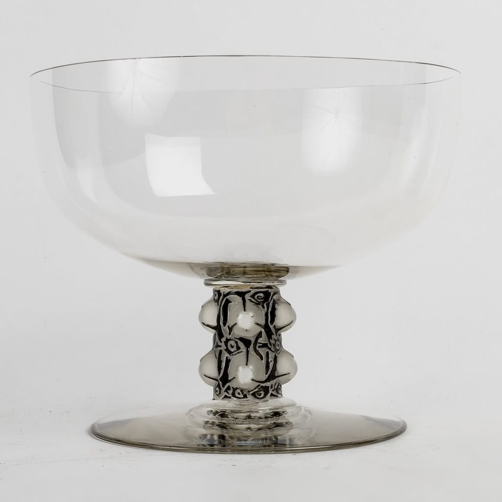 Coupe « Saint Denis » verre blanc émaillé noir de René LALIQUE | Biron ||||||