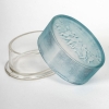 Boîte « Amours » verre blanc patiné bleu de René LALIQUE | Biron Boîte "Amours" verre blanc patiné bleu de René LALIQUE