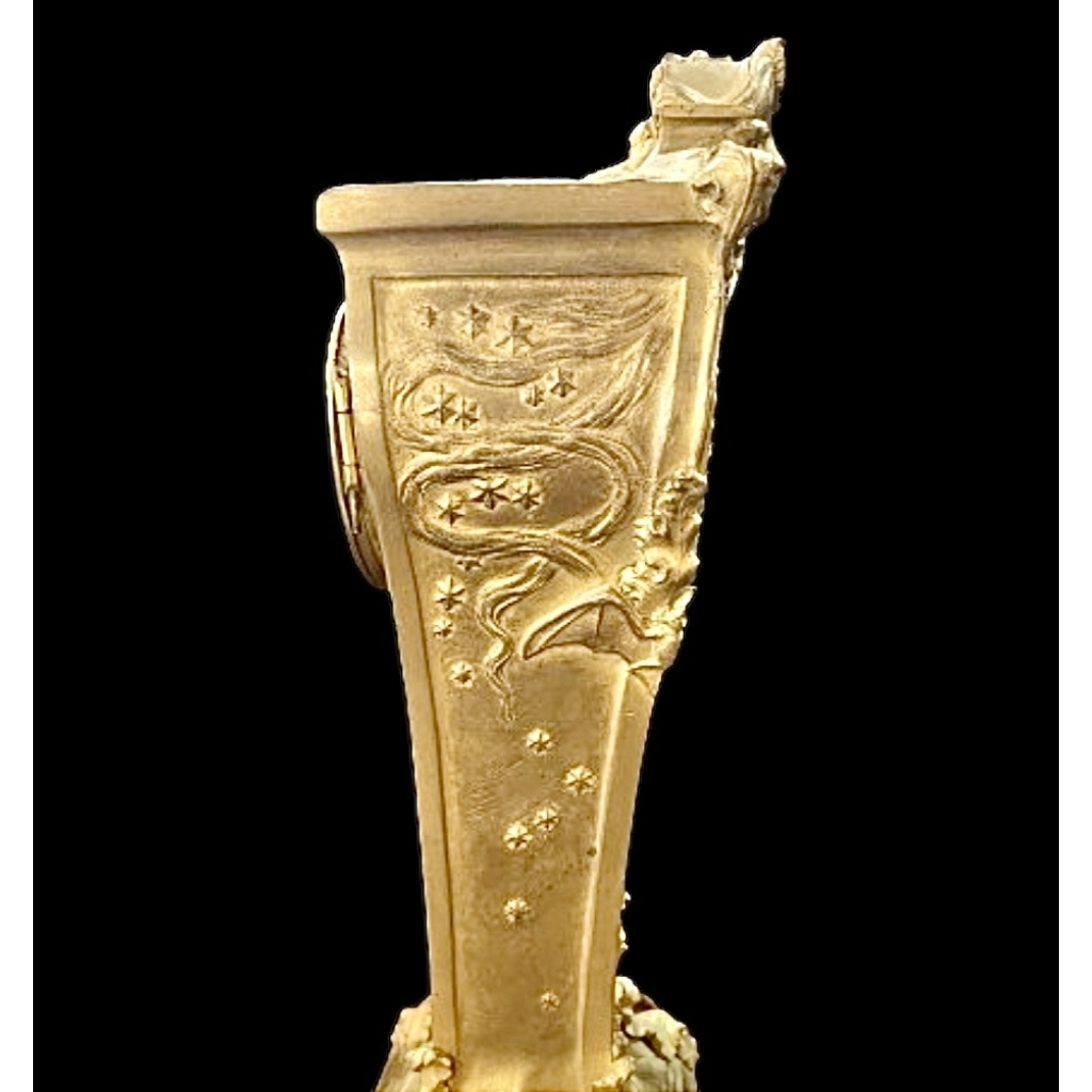 PETITE PENDULE SYMBOLISTE DE LA FONDERIE LOUCHET | Biron PETITE PENDULE SYMBOLISTE DE LA FONDERIE LOUCHET