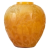 René Lalique ,1919 ,Vase « Perruches » Butterscotch. | Biron |||||||