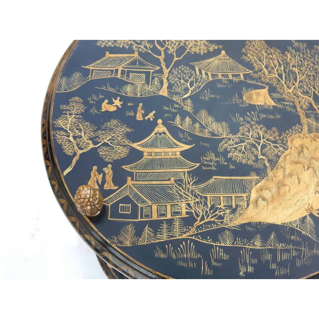 1970′ Guéridon Style Maison Baguès Décor Bambou en Bronze Doré Avec Plateaux Laque de Chine | Biron 1970′ Guéridon Style Maison Baguès Décor Bambou en Bronze Doré Avec Plateaux Laque de Chine