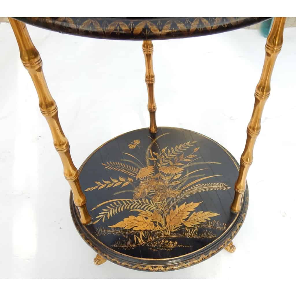 1970′ Guéridon Style Maison Baguès Décor Bambou en Bronze Doré Avec Plateaux Laque de Chine | Biron 1970′ Guéridon Style Maison Baguès Décor Bambou en Bronze Doré Avec Plateaux Laque de Chine