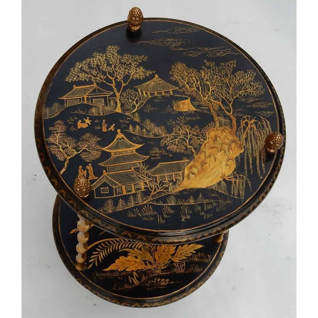 1970′ Guéridon Style Maison Baguès Décor Bambou en Bronze Doré Avec Plateaux Laque de Chine | Biron 1970′ Guéridon Style Maison Baguès Décor Bambou en Bronze Doré Avec Plateaux Laque de Chine