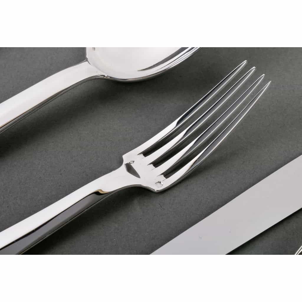 Ménagère Art Deco « Nice » argent massif de Jean TETARD – 152 pièces | Biron Ménagère Art Deco "Nice" argent massif de Jean TETARD - 152 pièces