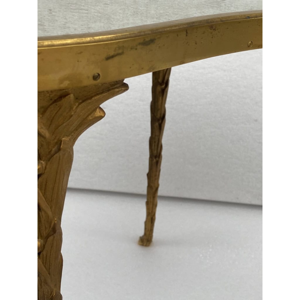 1970′ Table Tripartite Maison Charles Forme Arbaléte, Jansen Ou Baguès Décor Palmier en Bronze Doré avec Plateaux Miroirs Vieillis