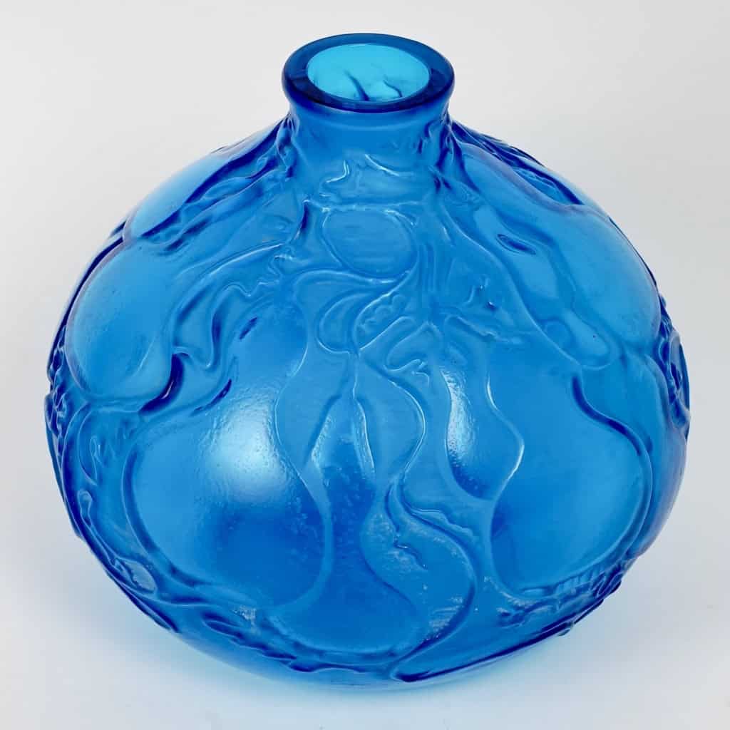 Vase « Courges » verre bleu électrique de René LALIQUE | Biron Vase "Courges" verre bleu électrique de René LALIQUE