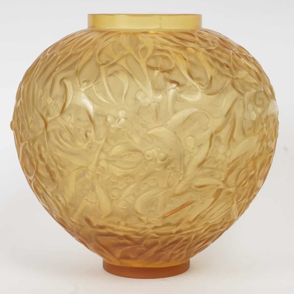 Vase « Gui » verre jaune pâle de René LALIQUE | Biron ||||||