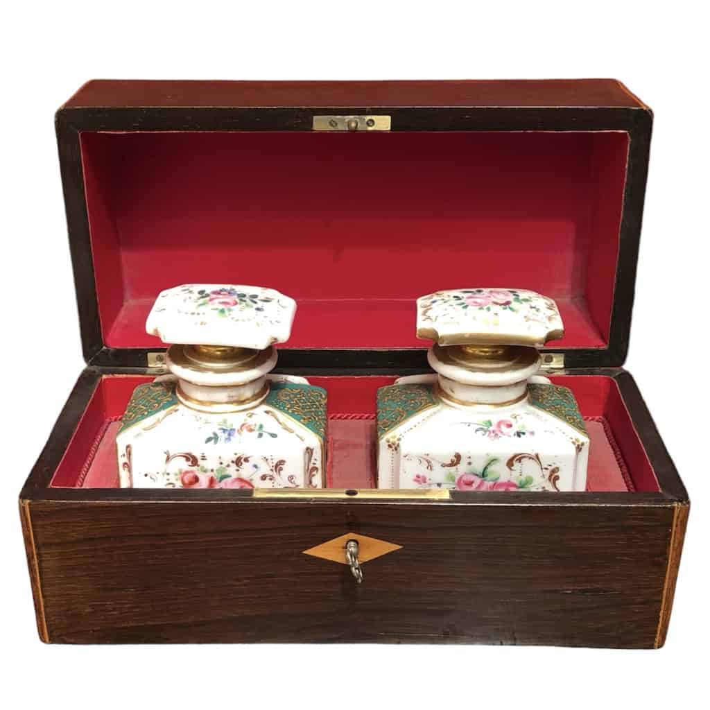 Boite à thé 19è siècle époque Louis Philippe palissandre citronnier deux flacons porcelaine | Biron ||||||||