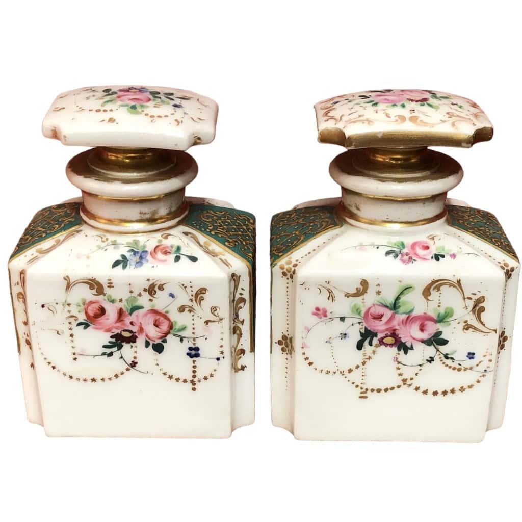 Boite à thé 19è siècle époque Louis Philippe palissandre citronnier deux flacons porcelaine | Biron Boite à thé 19è siècle époque Louis Philippe palissandre citronnier deux flacons porcelaine