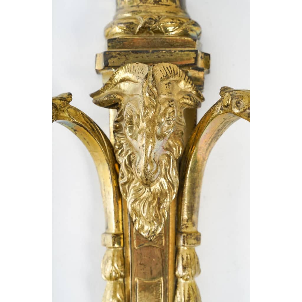 Paire d’appliques d’époque Louis XVI (1774 – 1793). | Biron Paire d'appliques d'époque Louis XVI (1774 - 1793).