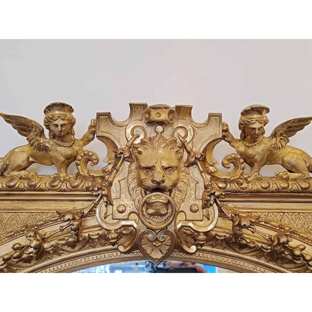 Miroir Doré à Décor De Lions d’époque 19ème | Biron Miroir Doré à Décor De Lions d'époque 19ème