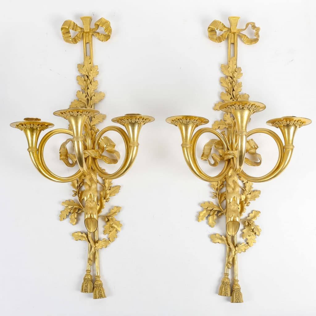 Paire d’importantes appliques de style Louis XVI. | Biron ||||||||||