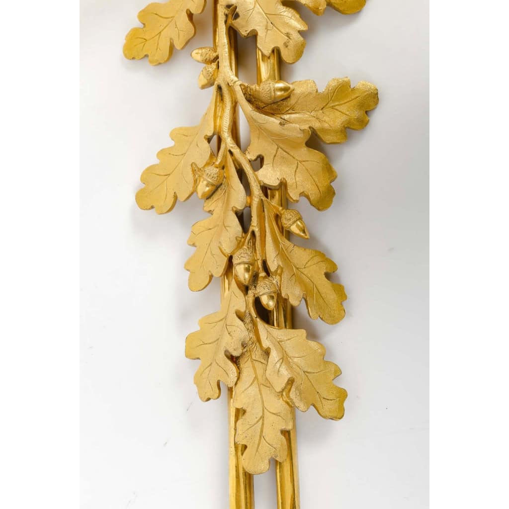 Paire d’importantes appliques de style Louis XVI. | Biron Paire d'importantes appliques de style Louis XVI.
