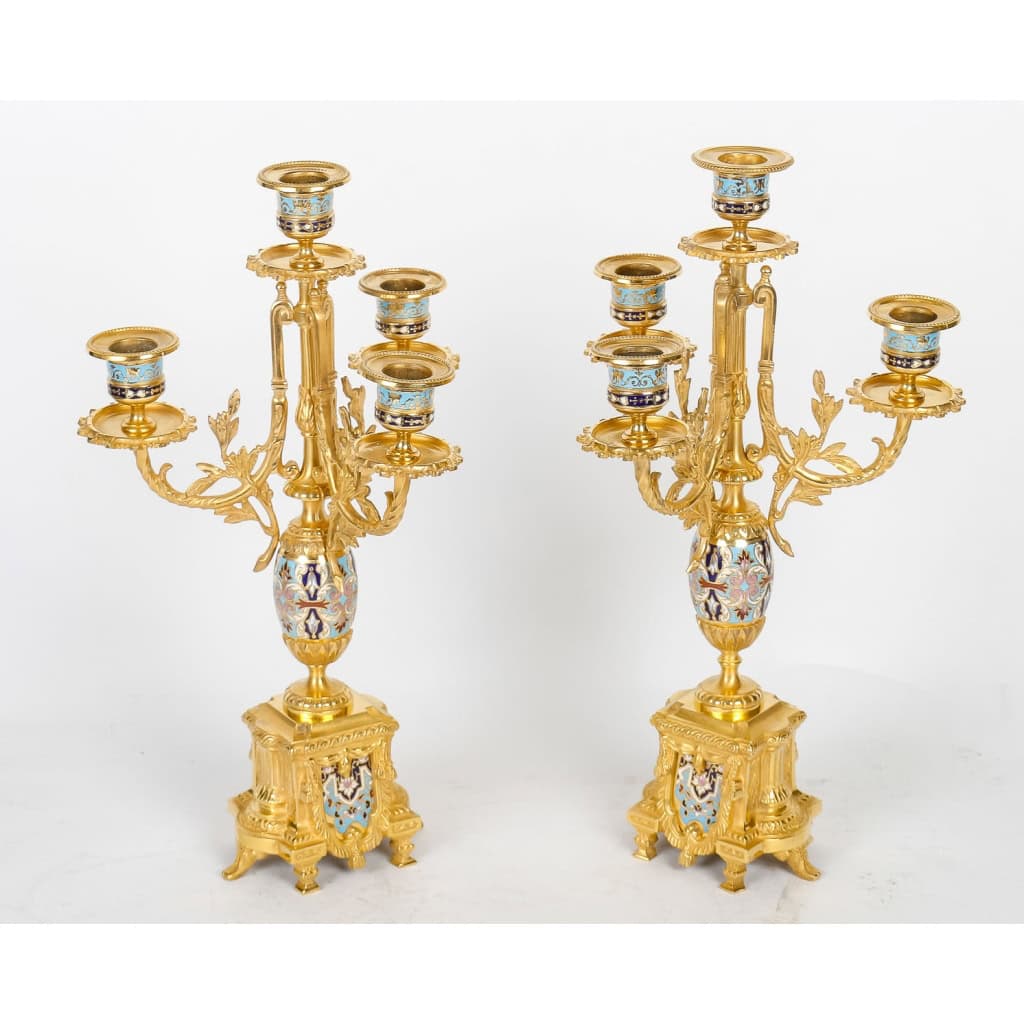 Une garniture en bronze doré et émail cloisonné fin XIXème siècle | Biron Une garniture en bronze doré et émail cloisonné fin XIXème siècle